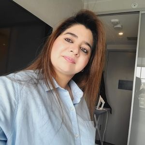 Meet your Posher, Asma raza